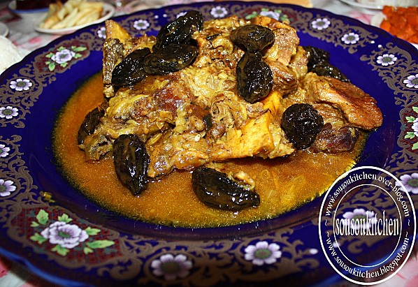 Tajine de boeuf aux pruneaux  طاجين بلحم البقر و البرقوق