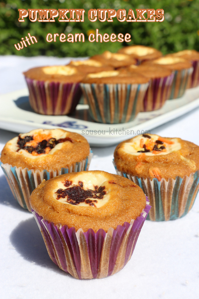 pumpkin cream cheese cupcakes1