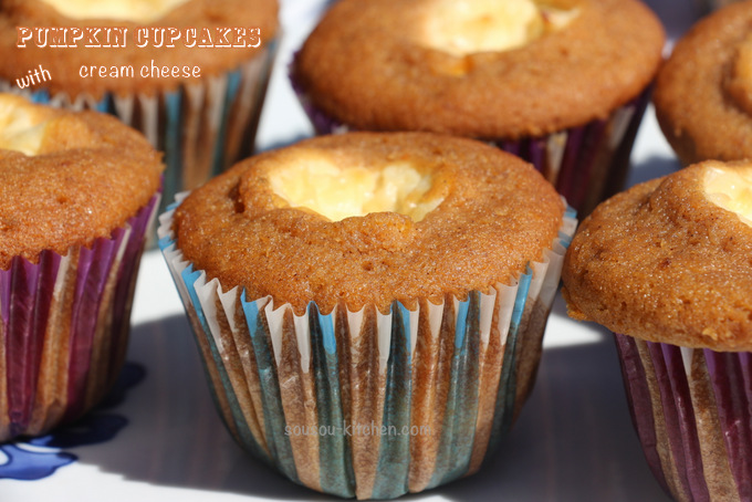 pumpkin cream cheese cupcakes3