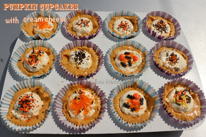 pumpkin cream cheese cupcakes6