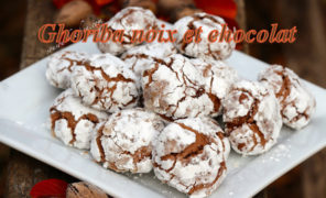 Ghoriba ou ghriba aux noix et chocolat-pâtisserie Marocaine